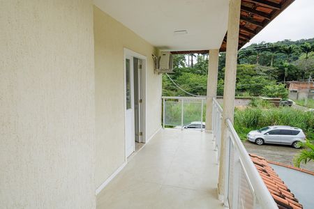 Casa de condomínio para alugar com 150m², 3 quartos e 2 vagas Casa de condomínio para alugar com 150m², 3 quartos e 2 vagasVaranda do Quarto