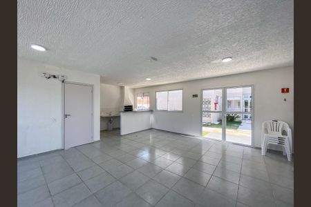 Apartamento para alugar com 41m², 2 quartos e 1 vaga Apartamento para alugar com 41m², 2 quartos e 1 vagaÁrea comum - Salão de festas