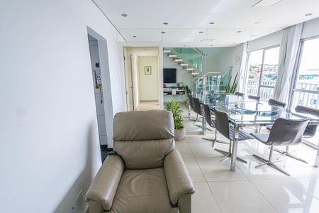 sala de apartamento à venda com 3 quartos, 169m² em Heliópolis, Belo Horizonte