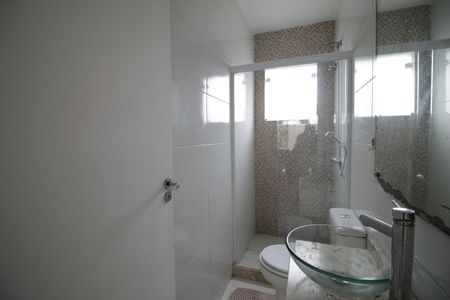 Casa de condomínio à venda com 490m², 4 quartos e 2 vagasBanheiro Social