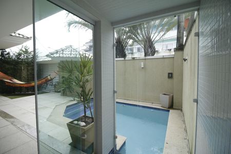 Casa de condomínio à venda com 490m², 4 quartos e 2 vagasSaúna