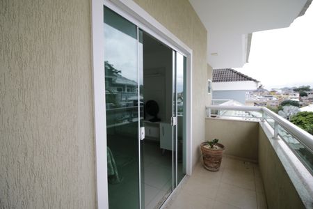 Casa de condomínio à venda com 490m², 4 quartos e 2 vagasVaranda da suíte 3