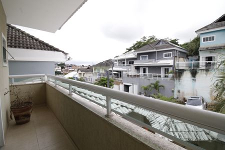 Casa de condomínio à venda com 490m², 4 quartos e 2 vagasVaranda da suíte 2