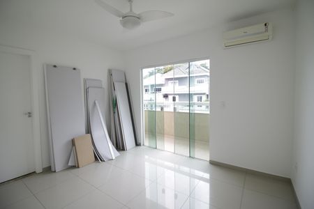 Casa de condomínio à venda com 490m², 4 quartos e 2 vagasSuíte 2