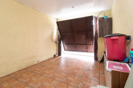 Casa à venda com 330m², 4 quartos e 1 vaga Casa à venda com 330m², 4 quartos e 1 vagaGaragem