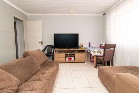 Sala de TV de casa à venda com 4 quartos, 330m² em Xaxim, Curitiba