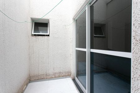 Apartamento para alugar com 60m², 2 quartos e sem vaga