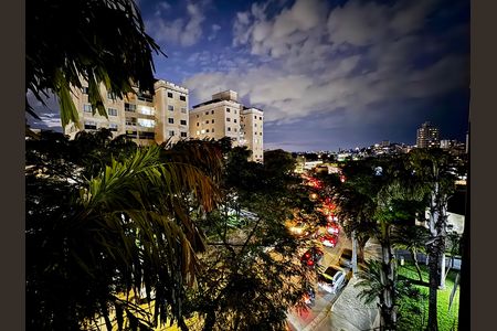 Apartamento para alugar com 96m², 3 quartos e 2 vagas Apartamento para alugar com 96m², 3 quartos e 2 vagasVista