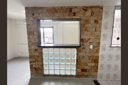 Sala 1 de casa para alugar com 8 quartos, 461m² em Bento Ribeiro, Rio de Janeiro