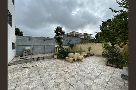 Casa para alugar com 461m², 8 quartos e 5 vagasQuintal