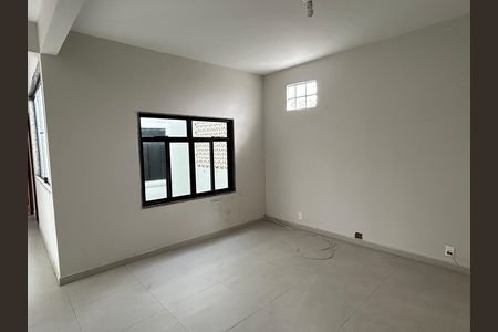 Casa para alugar com 461m², 8 quartos e 5 vagasHall dos quartos