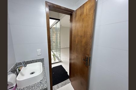 Casa para alugar com 461m², 8 quartos e 5 vagasBanheiro Social 1