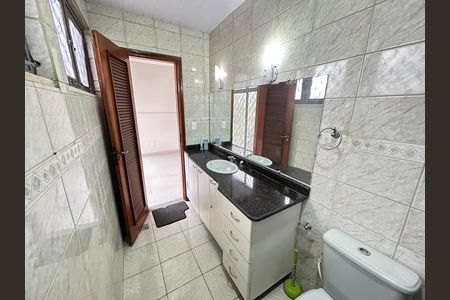 Casa para alugar com 461m², 8 quartos e 5 vagasBanheiro da Suíte