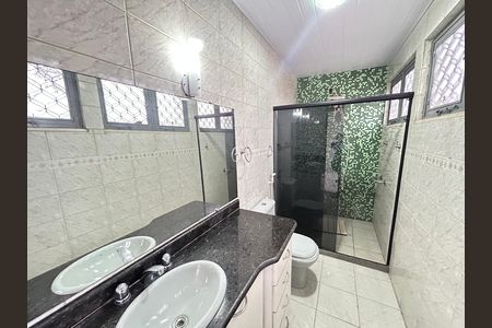 Casa para alugar com 461m², 8 quartos e 5 vagasBanheiro da Suíte