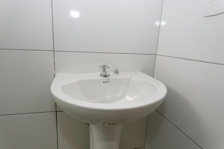 Apartamento para alugar com 60m², 2 quartos e 1 vaga Apartamento para alugar com 60m², 2 quartos e 1 vagaBanheiro