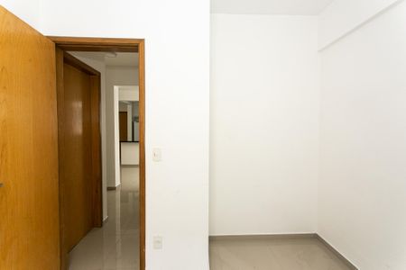 Quarto 2 de apartamento para alugar com 2 quartos, 60m² em Vila Guilherme, São Paulo