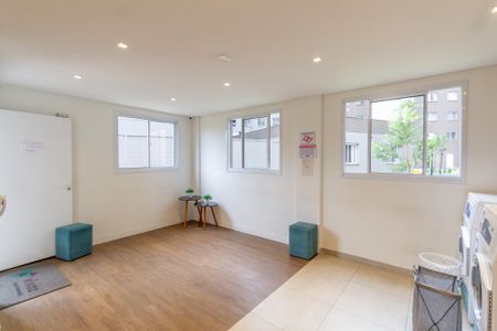 Apartamento para alugar com 34m², 2 quartos e sem vaga Apartamento para alugar com 34m², 2 quartos e sem vagaÁrea Comum - Lavanderia