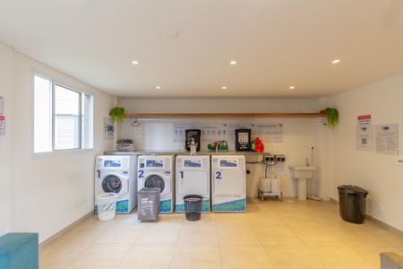 Apartamento para alugar com 34m², 2 quartos e sem vaga Apartamento para alugar com 34m², 2 quartos e sem vagaÁrea Comum - Lavanderia