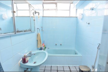 Apartamento para alugar com 110m², 3 quartos e 1 vaga Apartamento para alugar com 110m², 3 quartos e 1 vagaBanheiro