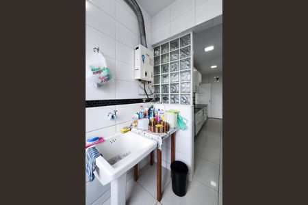 Apartamento para alugar com 120m², 3 quartos e 2 vagas Apartamento para alugar com 120m², 3 quartos e 2 vagasÁrea de Serviço