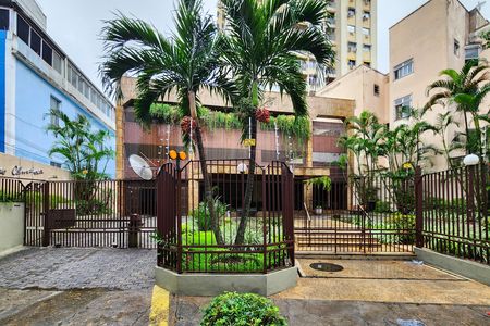 Apartamento para alugar com 120m², 3 quartos e 2 vagas Apartamento para alugar com 120m², 3 quartos e 2 vagasFachada do Condomínio