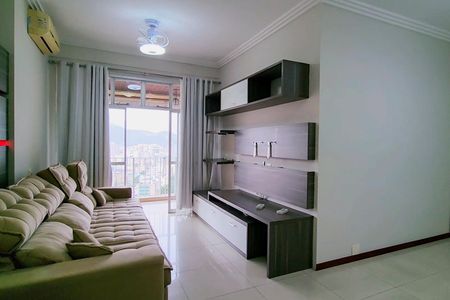 Apartamento para alugar com 120m², 3 quartos e 2 vagas Apartamento para alugar com 120m², 3 quartos e 2 vagasSala