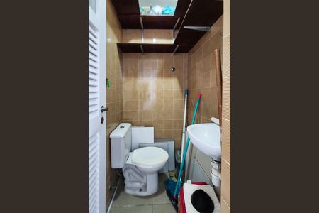 Apartamento para alugar com 120m², 3 quartos e 2 vagas Apartamento para alugar com 120m², 3 quartos e 2 vagasBanheiro de Serviço
