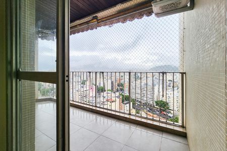 Apartamento para alugar com 120m², 3 quartos e 2 vagas Apartamento para alugar com 120m², 3 quartos e 2 vagasVista do Quarto 2
