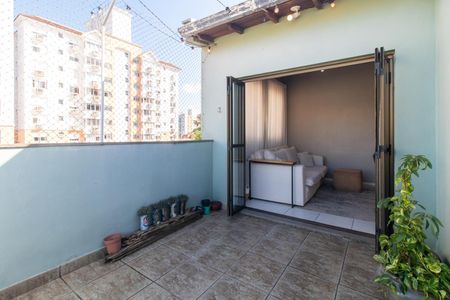 Apartamento à venda com 130m², 3 quartos e 1 vagaVaranda