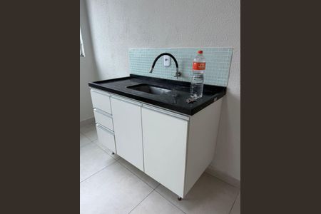 Cozinha de apartamento para alugar com 1 quarto, 42m² em Barcelona, São Caetano do Sul