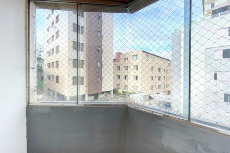 Apartamento à venda com 92m², 3 quartos e 1 vaga Apartamento à venda com 92m², 3 quartos e 1 vagaVaranda do Quarto 3