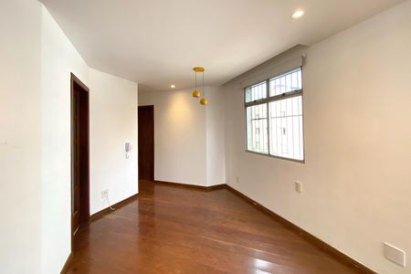 Apartamento à venda com 92m², 3 quartos e 1 vaga Apartamento à venda com 92m², 3 quartos e 1 vagaSala