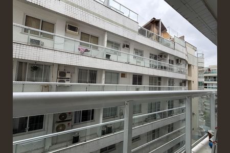 Sala Varanda  de apartamento para alugar com 1 quarto, 51m² em Freguesia (jacarepaguá), Rio de Janeiro