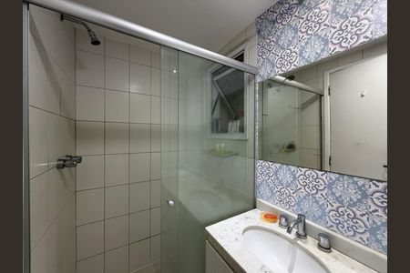 Apartamento à venda com 51m², 1 quarto e 1 vaga Apartamento à venda com 51m², 1 quarto e 1 vagaBanheiro da suíte
