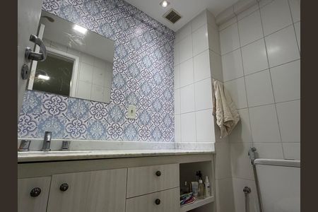 Apartamento à venda com 51m², 1 quarto e 1 vaga Apartamento à venda com 51m², 1 quarto e 1 vagaBanheiro da suíte