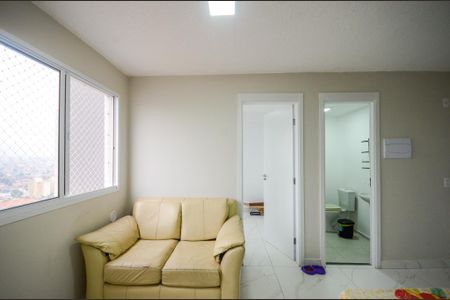 Sala de apartamento para alugar com 2 quartos, 35m² em Nossa Senhora do O, São Paulo