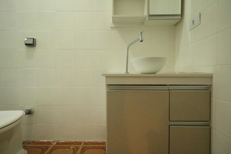 Casa para alugar com 190m², 3 quartos e 2 vagas Casa para alugar com 190m², 3 quartos e 2 vagasBanheiro da Suíte 2