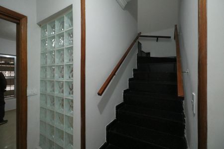 Casa para alugar com 190m², 3 quartos e 2 vagas Casa para alugar com 190m², 3 quartos e 2 vagasAcesso aos Quartos