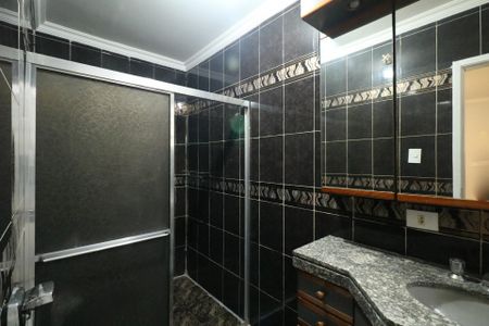 Casa para alugar com 190m², 3 quartos e 2 vagas Casa para alugar com 190m², 3 quartos e 2 vagasBanheiro da Suíte 1