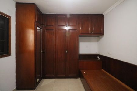 Casa para alugar com 190m², 3 quartos e 2 vagas Casa para alugar com 190m², 3 quartos e 2 vagasQuarto