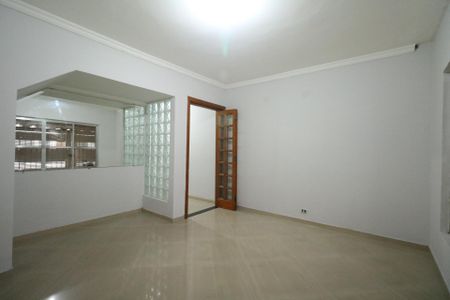 Casa para alugar com 190m², 3 quartos e 2 vagas Casa para alugar com 190m², 3 quartos e 2 vagasSala