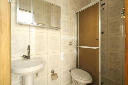 Casa para alugar com 190m², 3 quartos e 2 vagas Casa para alugar com 190m², 3 quartos e 2 vagasBanheiro de Serviço