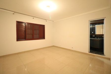 Casa para alugar com 190m², 3 quartos e 2 vagas Casa para alugar com 190m², 3 quartos e 2 vagasSuíte 1