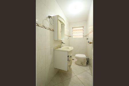 Casa à venda com 190m², 3 quartos e 2 vagas Casa à venda com 190m², 3 quartos e 2 vagasBanheiro 2