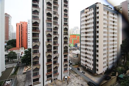Apartamento à venda com 106m², 2 quartos e 2 vagas Apartamento à venda com 106m², 2 quartos e 2 vagasVista