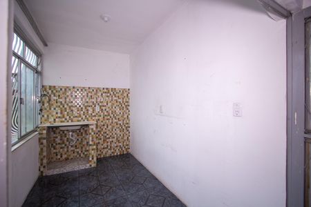 Casa para alugar com 60m², 2 quartos e sem vaga