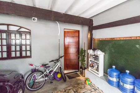 Casa para alugar com 100m², 2 quartos e 2 vagas Casa para alugar com 100m², 2 quartos e 2 vagasEntrada