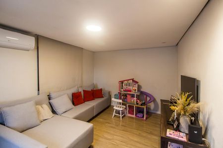 Casa para alugar com 100m², 2 quartos e 2 vagas Casa para alugar com 100m², 2 quartos e 2 vagasSala