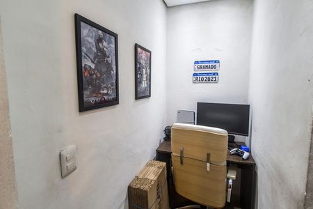 Casa para alugar com 100m², 2 quartos e 2 vagas Casa para alugar com 100m², 2 quartos e 2 vagasEscritório