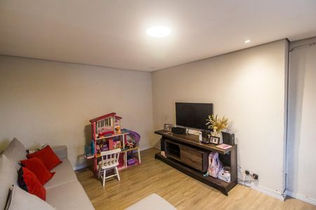 Casa para alugar com 100m², 2 quartos e 2 vagas Casa para alugar com 100m², 2 quartos e 2 vagasSala